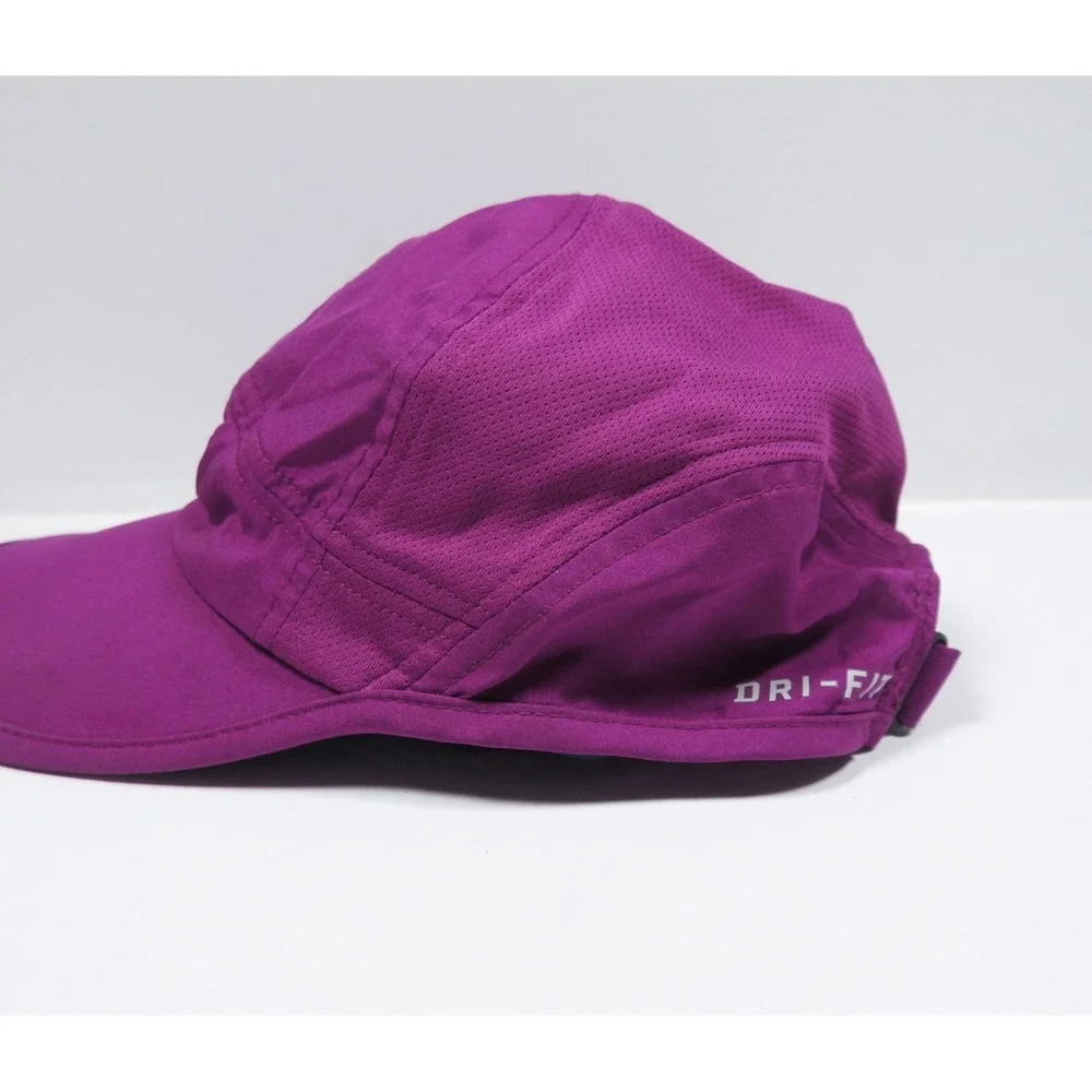 Nike Featherlight Dri-FIT Running Hat Purple Tailwind Adjustable Mesh Cap Adult